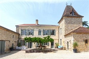 chateau à la vente -   32100  CONDOM, surface 780 m2 vente chateau - UBI445595855